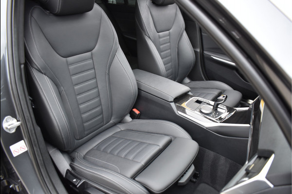 BMW 3 Serie Touring 330e xDrive M-Sport 292 Pk Pano Navi Live Shadow Line Vol Leder 19 Inch