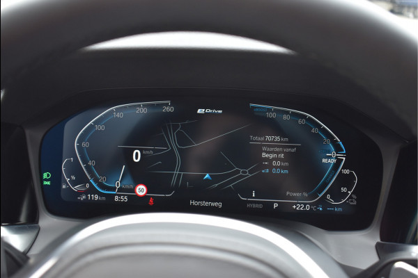 BMW 3 Serie Touring 330e xDrive M-Sport 292 Pk Pano Navi Live Shadow Line Vol Leder 19 Inch