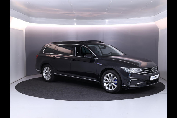 Volkswagen Passat Variant 1.4 TSI PHEV GTE Business 218 pk Automaat (DSG) | Navigatie | Panoramadak | Parkeersensoren | Achteruitrijcamera | Adaptieve cruise control | Stoelverwarming |