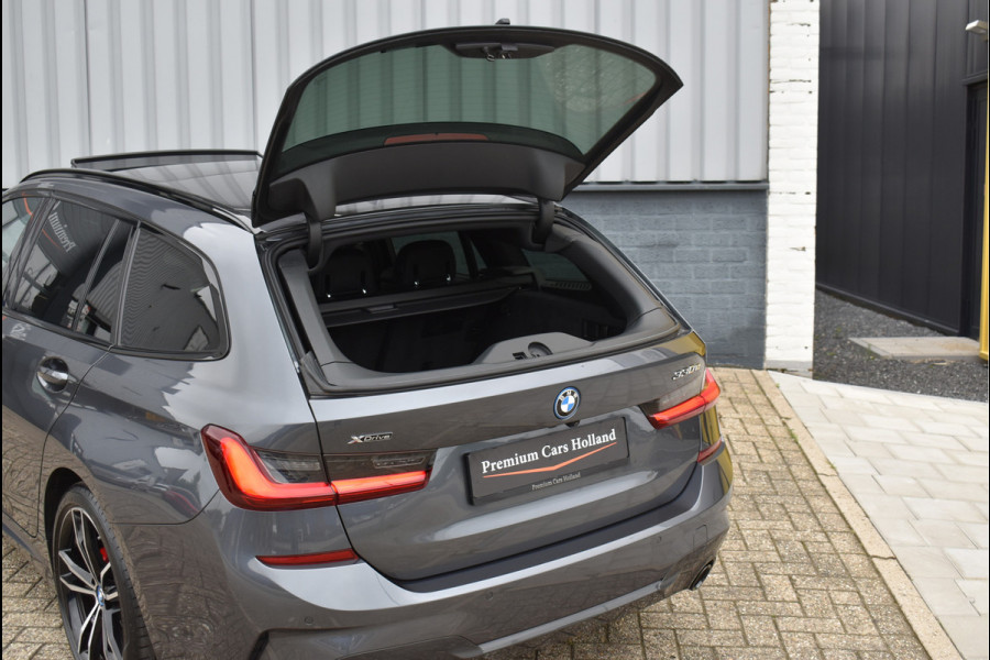 BMW 3 Serie Touring 330e xDrive M-Sport 292 Pk Pano Navi Live Shadow Line Vol Leder 19 Inch