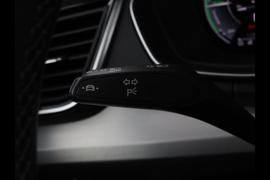 Audi Q5 Sportback 50 TFSI e S edition | Stoelverwarming | Adaptive cruise | Carplay | Matrix LED | Half leder | Sportstoelen | Virtual Cockpit | PHEV