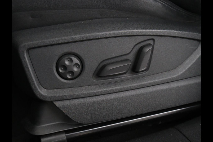 Audi Q5 Sportback 50 TFSI e S edition | Stoelverwarming | Adaptive cruise | Carplay | Matrix LED | Half leder | Sportstoelen | Virtual Cockpit | PHEV