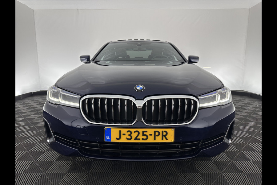 BMW 5 Serie 540i xDrive High Executive Edition Aut. *PANO | LUXURY-LEATHER | LASER-LIGHT | BOWERS&WILKINS | MEMORY-PACK | HEATED-COMFORTSEATS | DIGI-COCKPIT | NAVI-FULLMAP | ECC | PDC | CRUISE | 18''ALU*