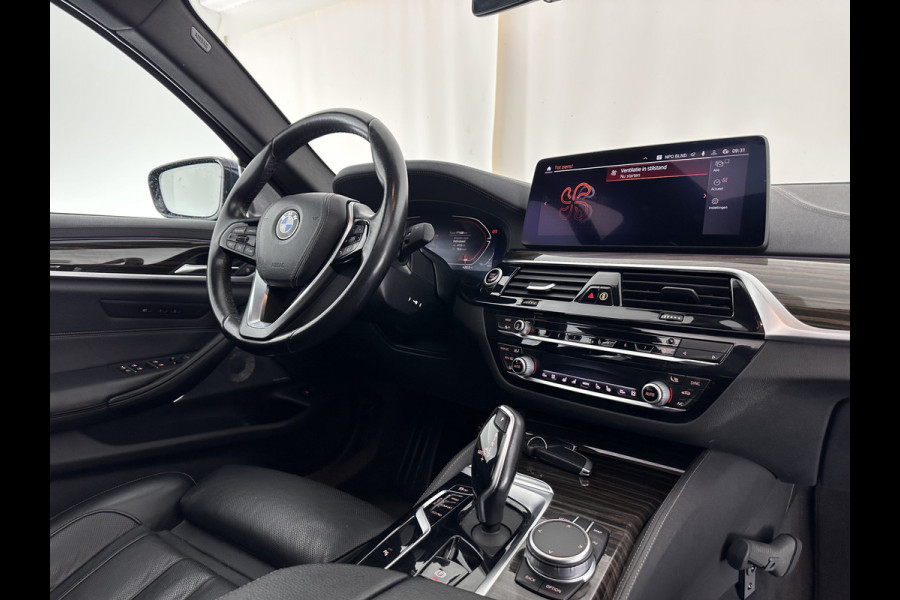 BMW 5 Serie 540i xDrive High Executive Edition Aut. *PANO | LUXURY-LEATHER | LASER-LIGHT | BOWERS&WILKINS | MEMORY-PACK | HEATED-COMFORTSEATS | DIGI-COCKPIT | NAVI-FULLMAP | ECC | PDC | CRUISE | 18''ALU*