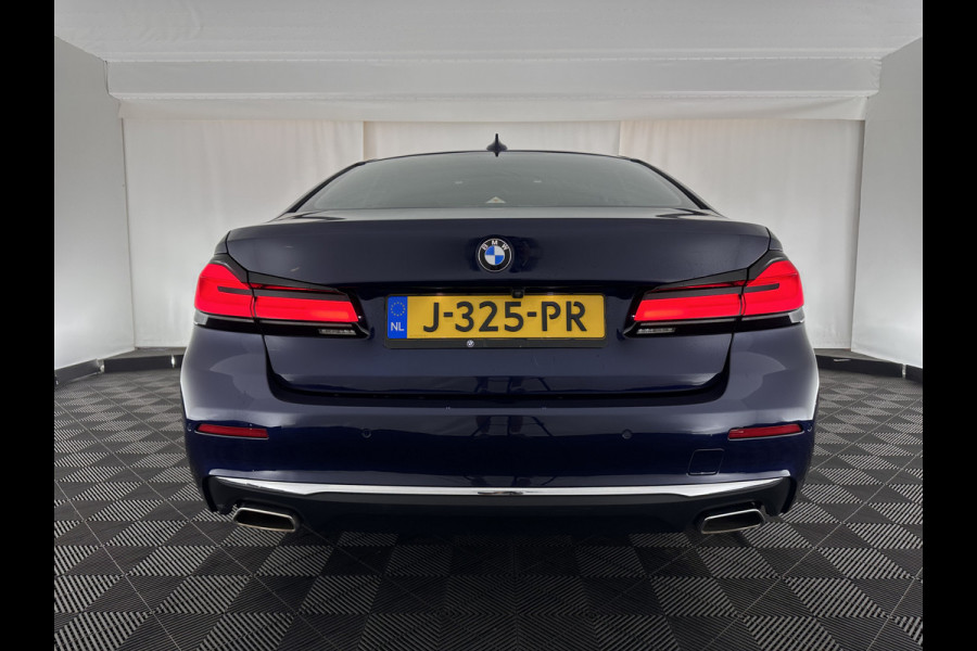 BMW 5 Serie 540i xDrive High Executive Edition Aut. *PANO | LUXURY-LEATHER | LASER-LIGHT | BOWERS&WILKINS | MEMORY-PACK | HEATED-COMFORTSEATS | DIGI-COCKPIT | NAVI-FULLMAP | ECC | PDC | CRUISE | 18''ALU*