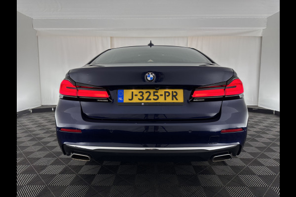 BMW 5 Serie 540i xDrive High Executive Edition Aut. *PANO | LUXURY-LEATHER | LASER-LIGHT | BOWERS&WILKINS | MEMORY-PACK | HEATED-COMFORTSEATS | DIGI-COCKPIT | NAVI-FULLMAP | ECC | PDC | CRUISE | 18''ALU*