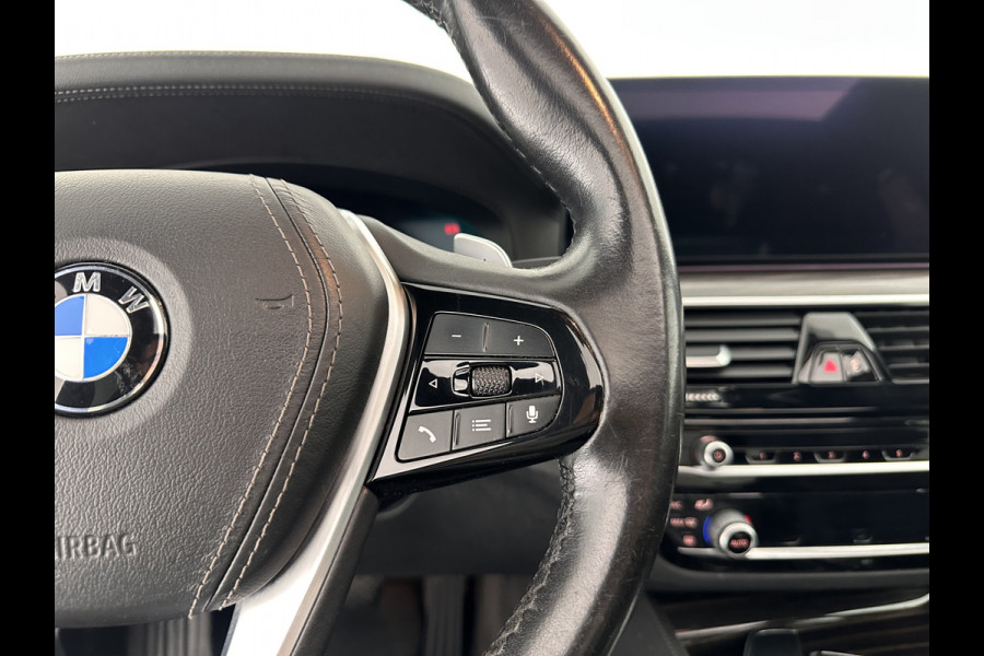 BMW 5 Serie 540i xDrive High Executive Edition Aut. *PANO | LUXURY-LEATHER | LASER-LIGHT | BOWERS&WILKINS | MEMORY-PACK | HEATED-COMFORTSEATS | DIGI-COCKPIT | NAVI-FULLMAP | ECC | PDC | CRUISE | 18''ALU*