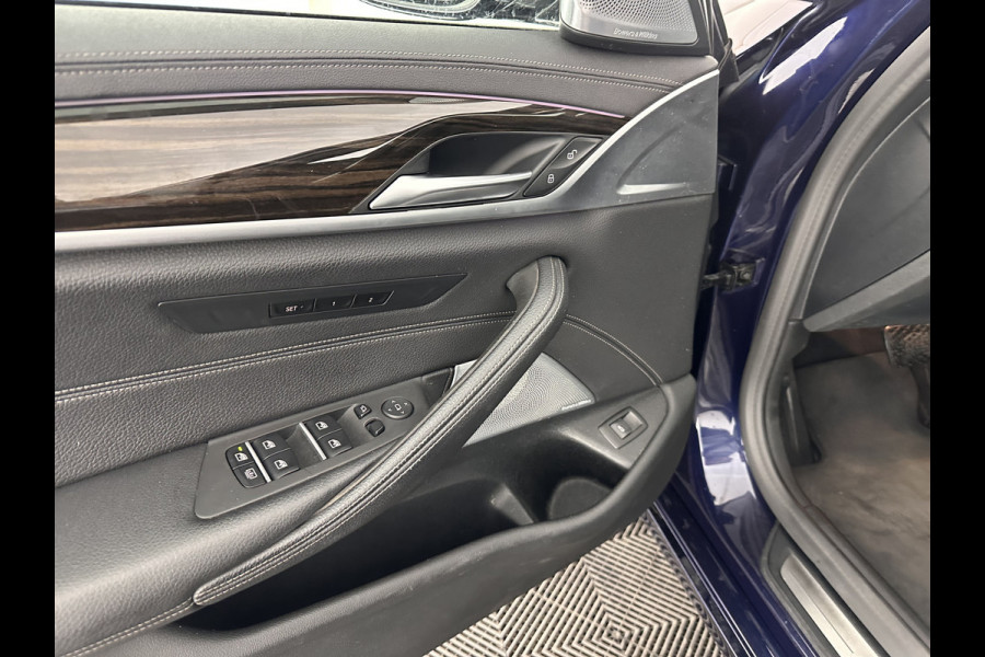 BMW 5 Serie 540i xDrive High Executive Edition Aut. *PANO | LUXURY-LEATHER | LASER-LIGHT | BOWERS&WILKINS | MEMORY-PACK | HEATED-COMFORTSEATS | DIGI-COCKPIT | NAVI-FULLMAP | ECC | PDC | CRUISE | 18''ALU*