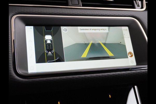 Land Rover Range Rover Evoque 1.5 P300e AWD R-Dynamic S CAMERA | ELEK. STOEL | RIJKLAAR INCL. 12 MND. BOVAGGARANTIE