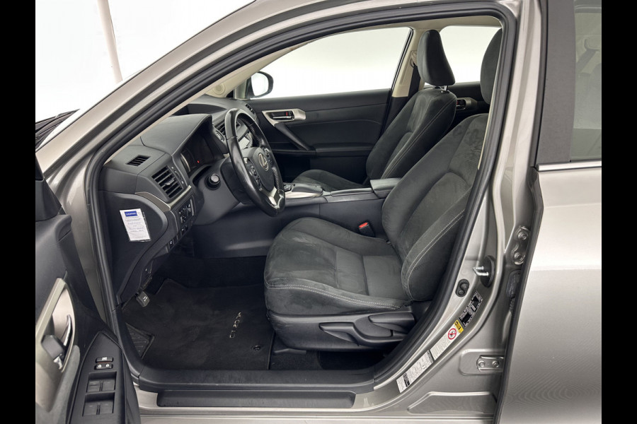 Lexus CT 200h Edition 30 Aut. *FULL-LED | NAVI-FULLMAP | COMFORT-SEATS | CAMERA | KEYLESS | ECC | PDC | CRUISE | 16''ALU | TOWBAR*