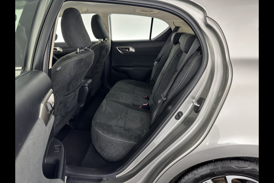 Lexus CT 200h Edition 30 Aut. *FULL-LED | NAVI-FULLMAP | COMFORT-SEATS | CAMERA | KEYLESS | ECC | PDC | CRUISE | 16''ALU | TOWBAR*