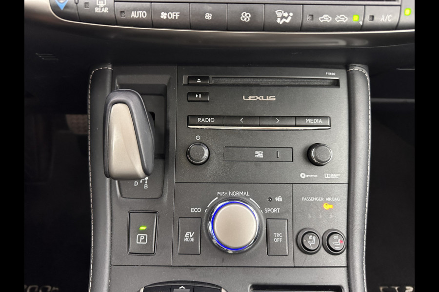 Lexus CT 200h Edition 30 Aut. *FULL-LED | NAVI-FULLMAP | COMFORT-SEATS | CAMERA | KEYLESS | ECC | PDC | CRUISE | 16''ALU | TOWBAR*