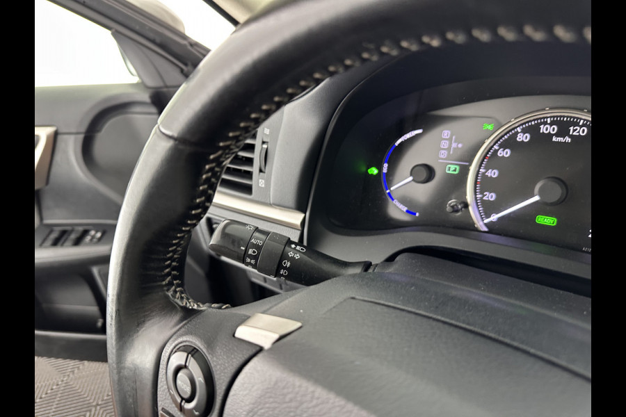Lexus CT 200h Edition 30 Aut. *FULL-LED | NAVI-FULLMAP | COMFORT-SEATS | CAMERA | KEYLESS | ECC | PDC | CRUISE | 16''ALU | TOWBAR*