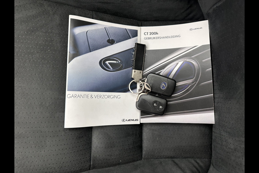 Lexus CT 200h Edition 30 Aut. *FULL-LED | NAVI-FULLMAP | COMFORT-SEATS | CAMERA | KEYLESS | ECC | PDC | CRUISE | 16''ALU | TOWBAR*