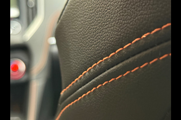 Subaru XV 2.0i Premium Automaat | Pano | EyeSight | Trekhaak | ACC | Navi