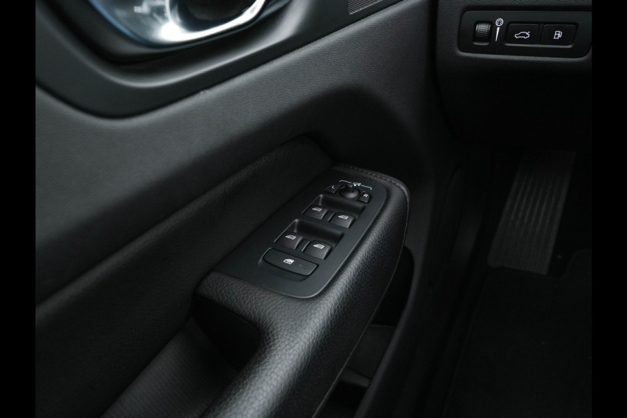 Volvo XC60 2.0 T6 Plug-in Hybrid AWD Inscription Expression (INCL-BTW)  AUT. *PANO | LUXURY-LEATHER | FULL-LED | HEATED-SPORTSEATS | NAVI-FULLMAP | CAMERA | PDC | ADAPT.CRUISE | CARPLAY | DIGI-COCKPIT | BLIS | SIPS | KEYLESS | 18"ALU*