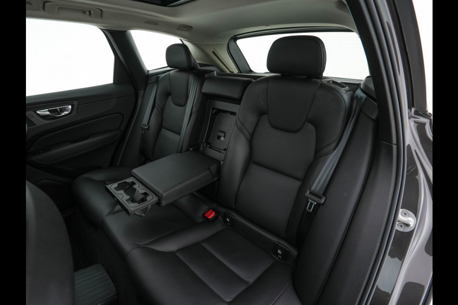 Volvo XC60 2.0 T6 Plug-in Hybrid AWD Inscription Expression (INCL-BTW)  AUT. *PANO | LUXURY-LEATHER | FULL-LED | HEATED-SPORTSEATS | NAVI-FULLMAP | CAMERA | PDC | ADAPT.CRUISE | CARPLAY | DIGI-COCKPIT | BLIS | SIPS | KEYLESS | 18"ALU*