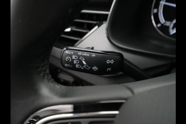 Škoda SCALA 1.0 TSI 115pk Ambition Navi via App Lane assist Cruise Front Assist 284