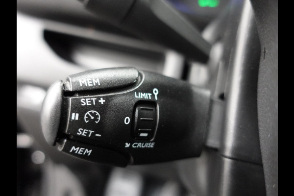 Peugeot Expert 1.5 BlueHDI L2 Airco Cruise Navigatie Carplay Sidebars Trekhaak