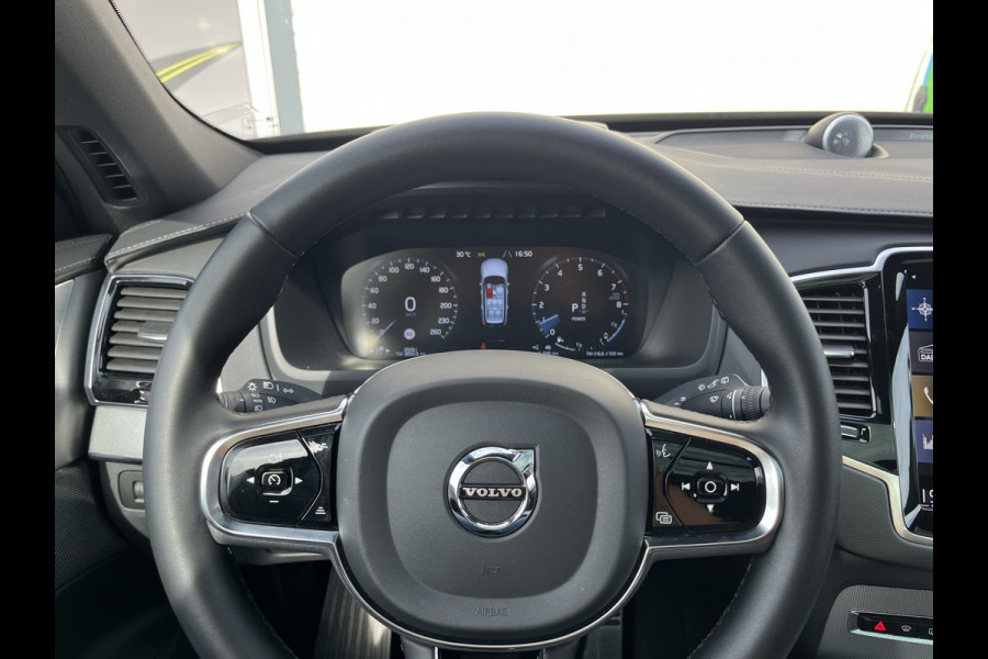 Volvo XC90 2.0 T8 Recharge AWD Plus Dark | Luchtvering | Panorama dak | Stoelverkoeling | Bowers&Wilkins | Zwenkbare trekhaak |