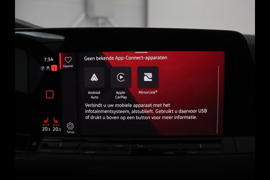 Volkswagen Golf 1.4 eHybrid GTE | Panoramadak | Stoel & stuurverwarming | Trekhaak | Adaptive cruise | Sfeerverlichting | LED Plus | Carplay | Sportstoelen | Navigatie | PHEV | Plug In