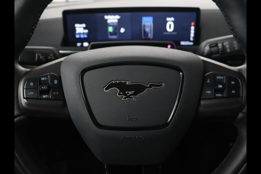 Ford Mustang Mach-E RWD 75 kWh | Leder | Stoelverwarming | 360 Camera | Adaptive cruise | B&O Sound | Stuurverwarming | Carplay | Navigatie
