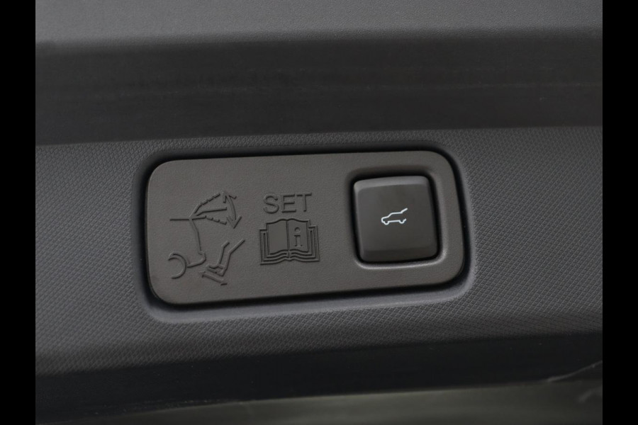 Ford Mustang Mach-E RWD 75 kWh | Leder | Stoelverwarming | 360 Camera | Adaptive cruise | B&O Sound | Stuurverwarming | Carplay | Navigatie