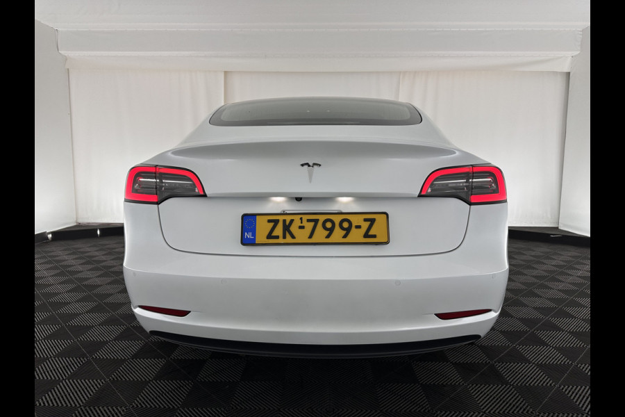 Tesla Model 3 Standard RWD Plus 60 kWh [ 3-Fase ] (INCL-BTW) Aut. *PANO | AUTO-PILOT | LUXURY-LEATHER | KEYLESS | FULL-LED | MEMORY-PACK | SURROUND-VIEW | DAB | CARPLAY | DIGI-COCKPIT | LANE-ASSIST | COMFORT-SEATS | 18"ALU*