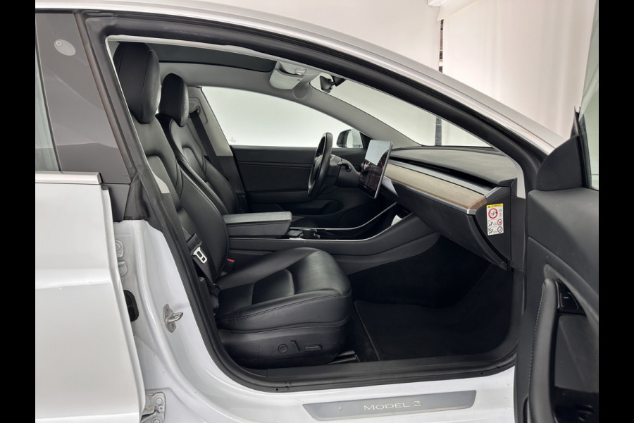 Tesla Model 3 Standard RWD Plus 60 kWh [ 3-Fase ] (INCL-BTW) Aut. *PANO | AUTO-PILOT | LUXURY-LEATHER | KEYLESS | FULL-LED | MEMORY-PACK | SURROUND-VIEW | DAB | CARPLAY | DIGI-COCKPIT | LANE-ASSIST | COMFORT-SEATS | 18"ALU*