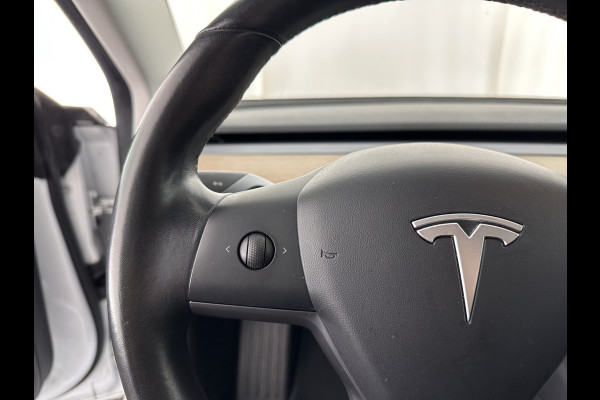 Tesla Model 3 Standard RWD Plus 60 kWh [ 3-Fase ] (INCL-BTW) Aut. *PANO | AUTO-PILOT | LUXURY-LEATHER | KEYLESS | FULL-LED | MEMORY-PACK | SURROUND-VIEW | DAB | CARPLAY | DIGI-COCKPIT | LANE-ASSIST | COMFORT-SEATS | 18"ALU*