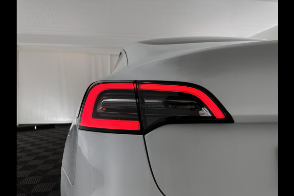 Tesla Model 3 Standard RWD Plus 60 kWh [ 3-Fase ] (INCL-BTW) Aut. *PANO | AUTO-PILOT | LUXURY-LEATHER | KEYLESS | FULL-LED | MEMORY-PACK | SURROUND-VIEW | DAB | CARPLAY | DIGI-COCKPIT | LANE-ASSIST | COMFORT-SEATS | 18"ALU*