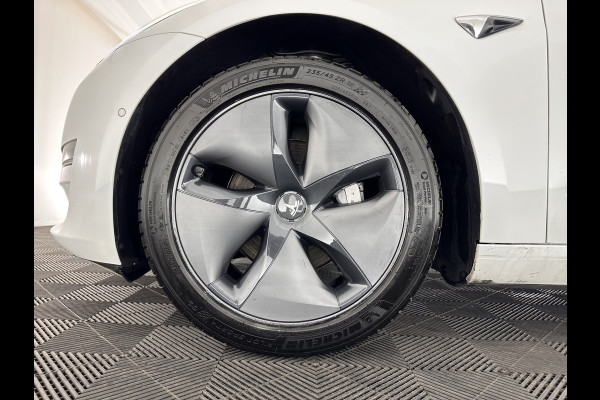 Tesla Model 3 Standard RWD Plus 60 kWh [ 3-Fase ] (INCL-BTW) Aut. *PANO | AUTO-PILOT | LUXURY-LEATHER | KEYLESS | FULL-LED | MEMORY-PACK | SURROUND-VIEW | DAB | CARPLAY | DIGI-COCKPIT | LANE-ASSIST | COMFORT-SEATS | 18"ALU*