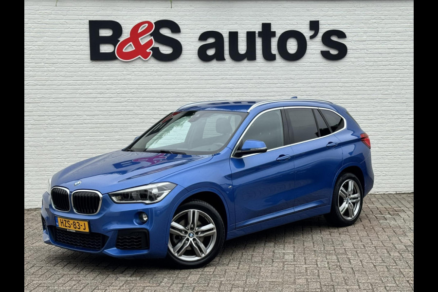 BMW X1 SDrive18i Dealeronderhouden Cruise control Climate control Navigatie M-pakket Parkeersensoren voor en achter