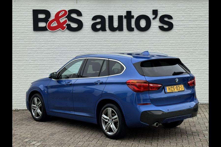 BMW X1 SDrive18i Dealeronderhouden Cruise control Climate control Navigatie M-pakket Parkeersensoren voor en achter