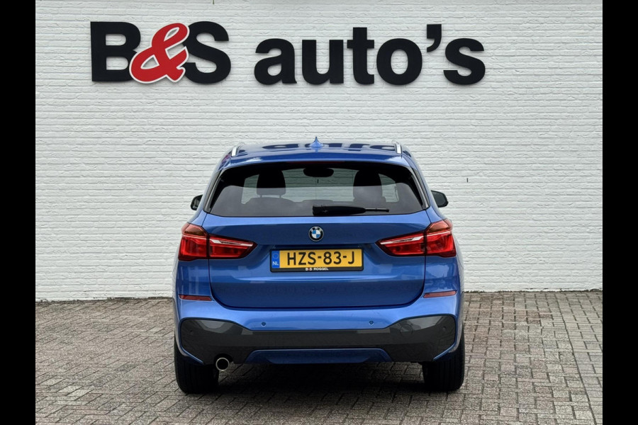 BMW X1 SDrive18i Dealeronderhouden Cruise control Climate control Navigatie M-pakket Parkeersensoren voor en achter