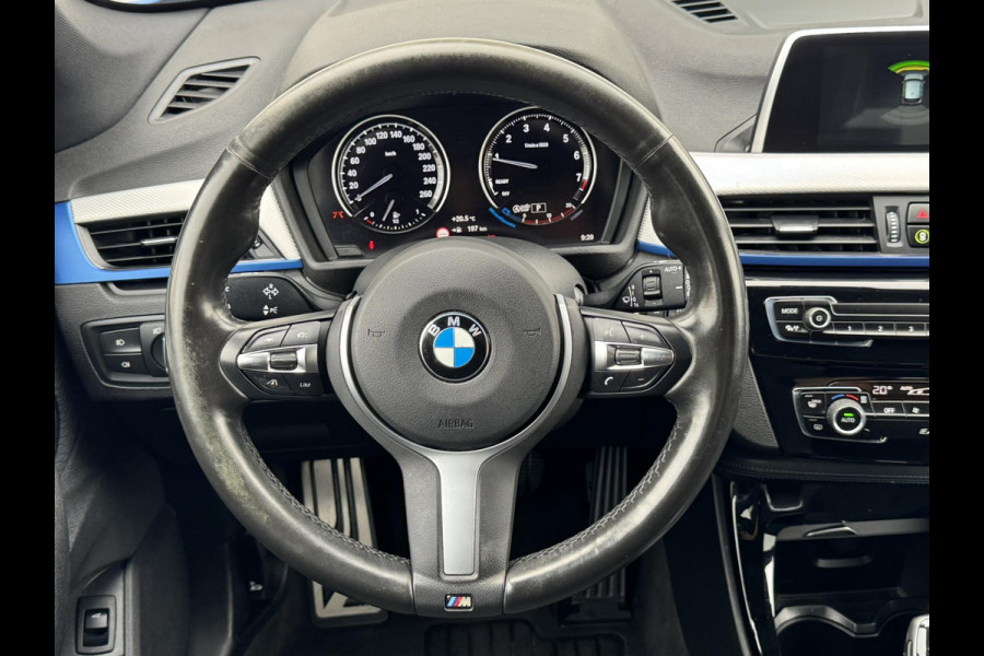 BMW X1 SDrive18i Dealeronderhouden Cruise control Climate control Navigatie M-pakket Parkeersensoren voor en achter