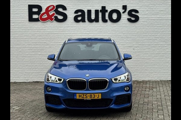 BMW X1 SDrive18i Dealeronderhouden Cruise control Climate control Navigatie M-pakket Parkeersensoren voor en achter