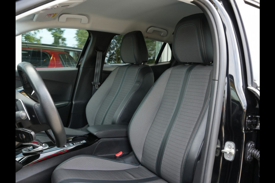 Peugeot 2008 1.2 PureTech 130 EAT8 Allure Pack | Navigatie | Climate Control | Camera