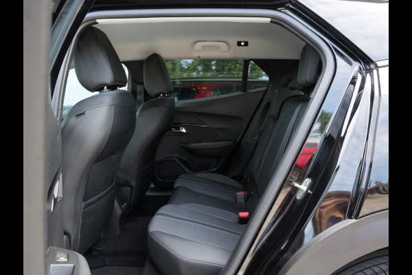 Peugeot 2008 1.2 PureTech 130 EAT8 Allure Pack | Navigatie | Climate Control | Camera