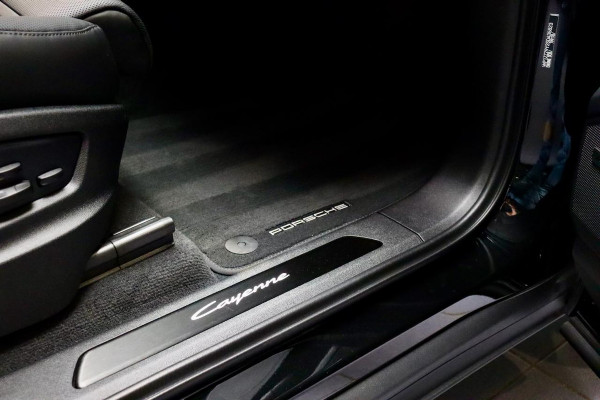 Porsche Cayenne Coupé 3.0 E-Hybrid PANO|HuD|SoftCl|18-weg