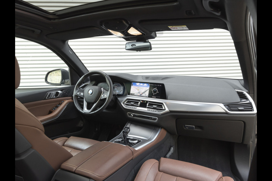 BMW X5 xDrive45e - Pano - Trekhaak - Stoelventilatie - Achteras Besturing - Driving Ass Prof