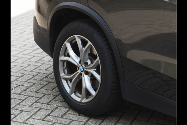 BMW X5 xDrive45e - Pano - Trekhaak - Stoelventilatie - Achteras Besturing - Driving Ass Prof