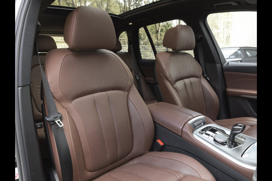 BMW X5 xDrive45e - Pano - Trekhaak - Stoelventilatie - Achteras Besturing - Driving Ass Prof