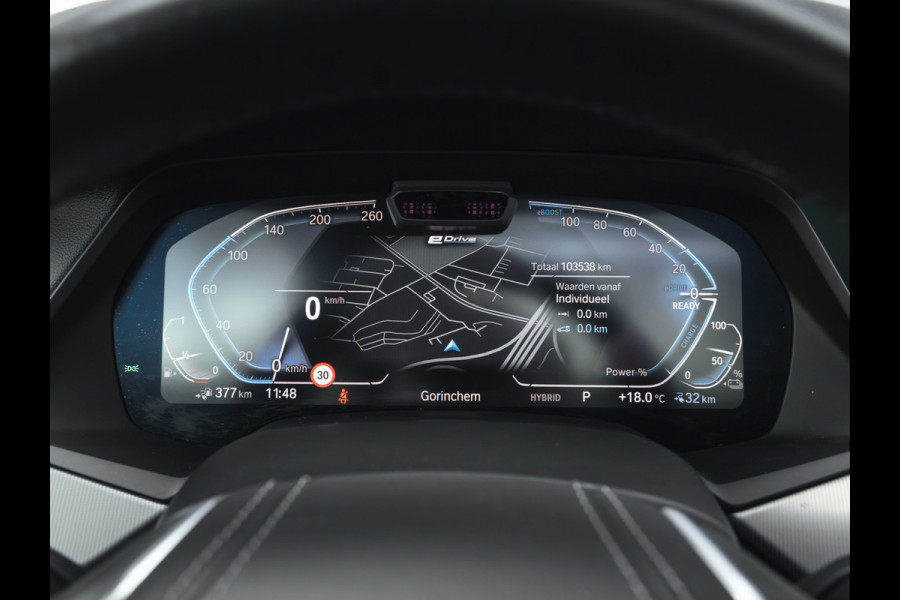 BMW X5 xDrive45e - Pano - Trekhaak - Stoelventilatie - Achteras Besturing - Driving Ass Prof