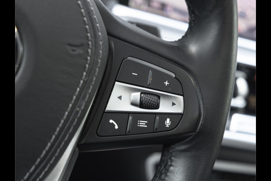 BMW X5 xDrive45e - Pano - Trekhaak - Stoelventilatie - Achteras Besturing - Driving Ass Prof