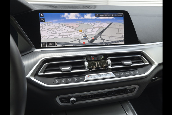 BMW X5 xDrive45e - Pano - Trekhaak - Stoelventilatie - Achteras Besturing - Driving Ass Prof