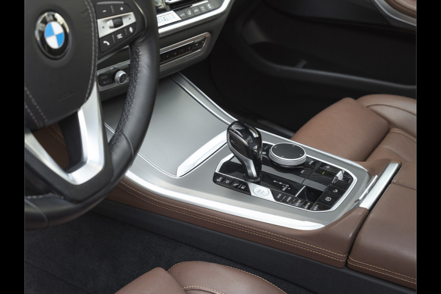 BMW X5 xDrive45e - Pano - Trekhaak - Stoelventilatie - Achteras Besturing - Driving Ass Prof