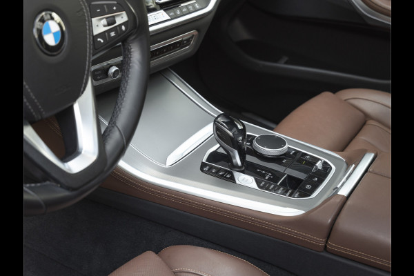 BMW X5 xDrive45e - Pano - Trekhaak - Stoelventilatie - Achteras Besturing - Driving Ass Prof