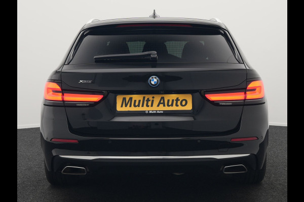 BMW 5 Serie Touring 530e xDrive Luxury Line Plug In Hybrid 294pk Dealer O.H PHEV | Trekhaak Af Fabriek | Panodak | Camera | Lederen Comfortstoelen Memory & Verwarmd | Harman kardon | Adaptive Cruise | Virtual | Park assist | Blis | Verwarmd Stuur | |