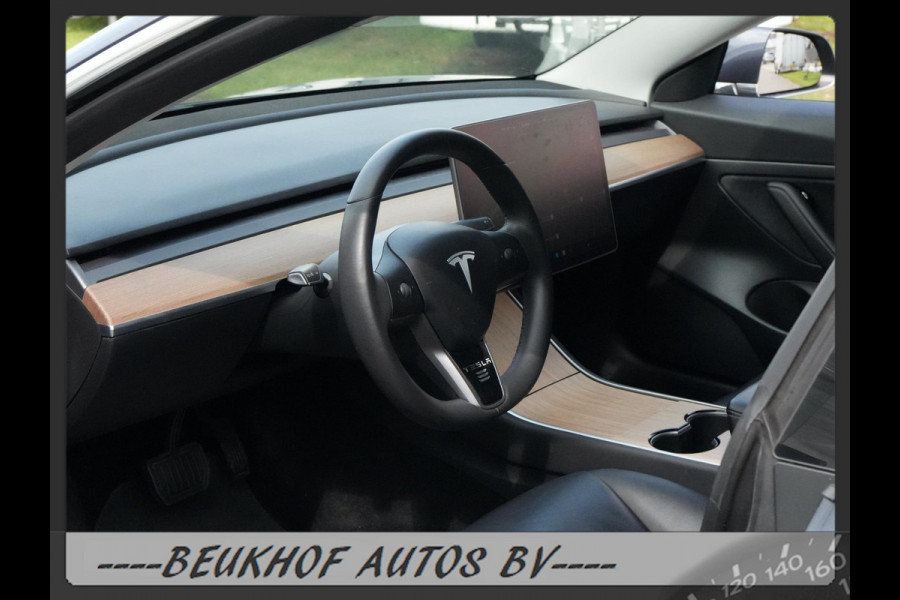 Tesla Model 3 Standard RWD Soh 90% Panorama Autopilot Leer